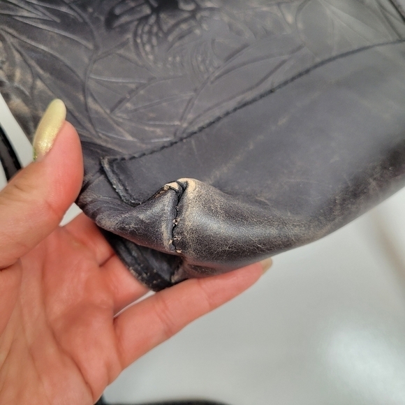 Vintage Debra‎ Lynne Tooled Leather Shoulder Bag Toucan Leaf Flap Closure Smooth - Picture 16 of 17